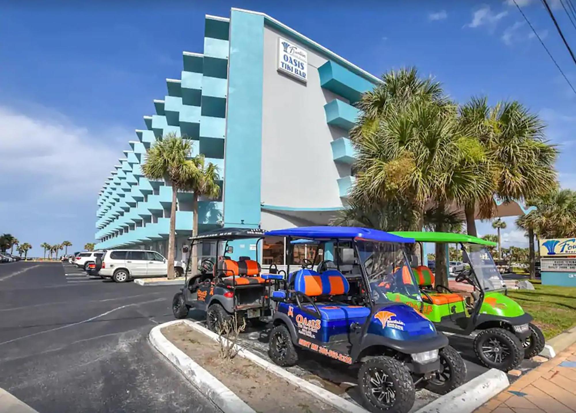 Open For 2025 Speedweeks Daytona 500 - Beachfront Studio - Private Balcony With Ocean View - Pool - Hot Tub - Tiki Bar - Sauna Lejlighedshotel Daytona Beach Eksteriør billede